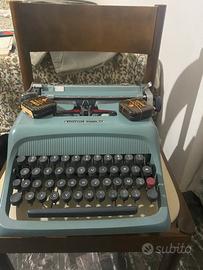 Macchina da scrivere  Olivetti Studio 44