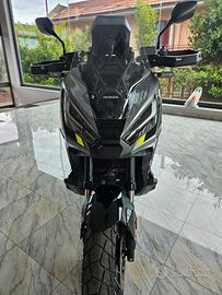 honda xadv 750 2024 km 3000 unico proprietario 