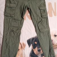 pantaloni cargo