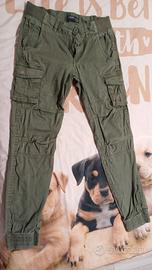 pantaloni cargo