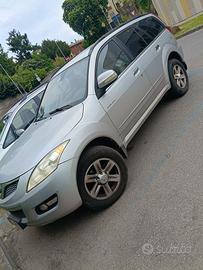 SUV bello e ampio con GpL
