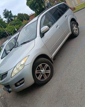 SUV bello e ampio con GpL