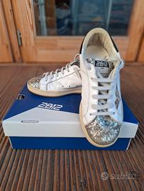 Sneakers 2B12 modello. Suprime