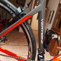 bici da corsa in Carbonio Toray