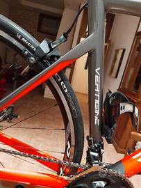 bici da corsa in Carbonio Toray