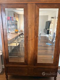 Armadio antico a due ante con specchi e cassetti –