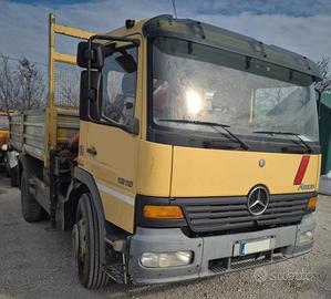 Mercedes Atego 1218 ribaltabile con gru