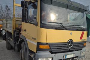 Mercedes Atego 1218 ribaltabile con gru