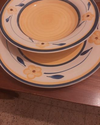 Set piatti decorato a mano 