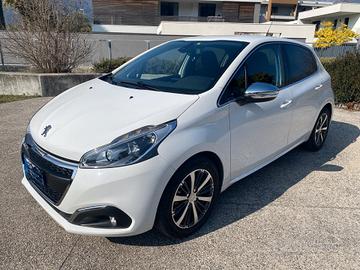 Peugeot 208 PureTech 82cv Allure - PERFETTA !!!