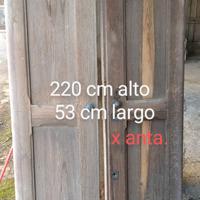 Porte da esterno in legno.