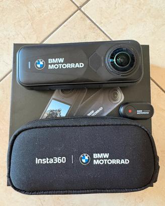 Insta360 X5 edizione BMW Motorrad