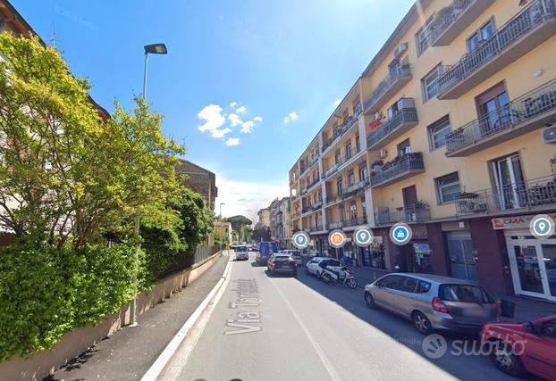 Trilocale- Firenze Isolotto-LIBERO DA SUBITO