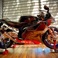 Aprilia RSV 1000 - 2005