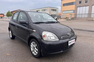 Toyota Yaris 1.0i 16V cat 5 porte Sol