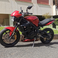 Triumph Street Triple R