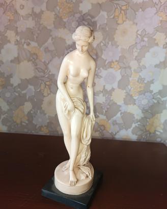 statua