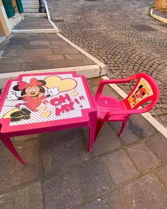 Tavolinetto con sedia serie "Minnie"