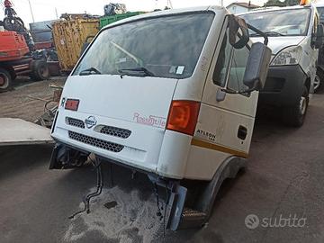 SCOCCA / CABINA NISSAN ATLEON «TK3» (2000)