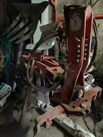 Attrezzatura per terreno  Aratro balzani 