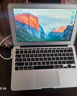 computer portatile apple mac air 11 pollici 