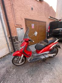 Piaggio Beverly 250