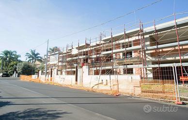 Locale Commerciale - Aci Sant'Antonio