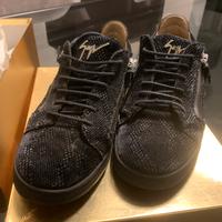 Scarpe maschili  nere con mini strass neri Zanotti