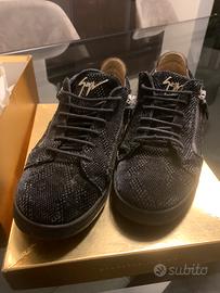 Scarpe maschili  nere con mini strass neri Zanotti