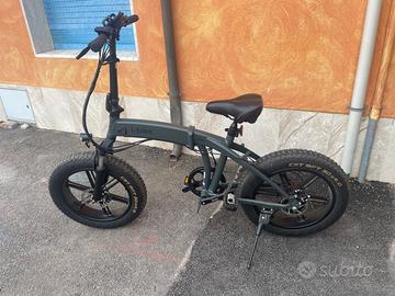 Bici pedalata assistita mod ORSO marchio Momo