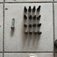 16 bulloni  antifurto mozzo fiat