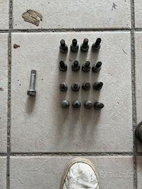 16 bulloni  antifurto mozzo fiat