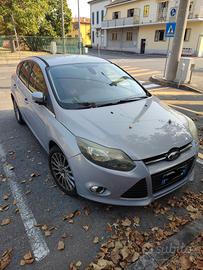 Ford focus 2011 benzina 150 CV 1600cc