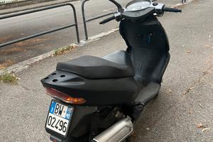Aprilia leonardo 150 cc 4 tempi
