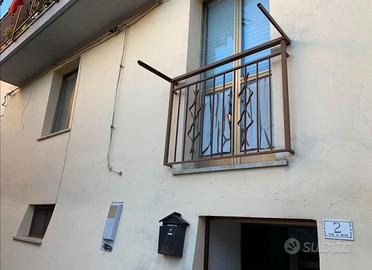 Casa indipendente a Vietri di Potenza ( PZ)