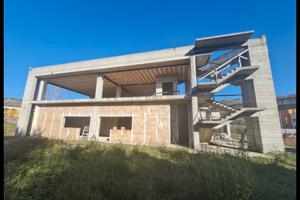 struttura in costruzione 