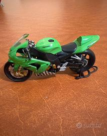 Modellino moto Kawasaki Ninja
