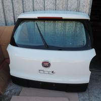 PORTELLONE BAGAGLIAIO COFANO POSTERIORE FIAT 500 L