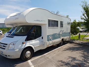 Camper mansardato Rimor