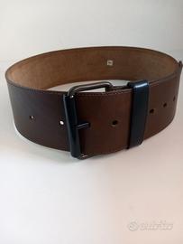 Cintura di cuoio da donna vintage firmata Krizia 