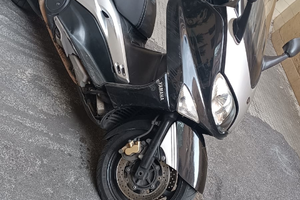 Yamaha Tmax 500