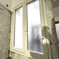 Finestra con telaio e vetro camera