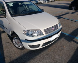 Fiat Punto 1.2 adatta a Neo patenti