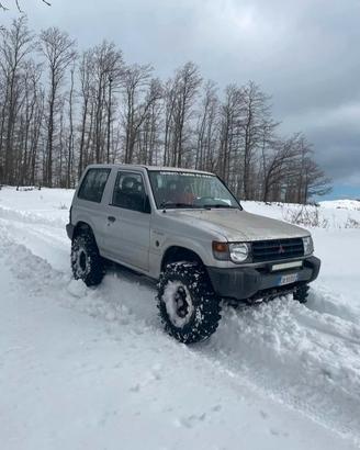 Pajero GLX 2.500 del 99