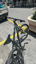 Bicicletta Rockrider ST530 sport trail