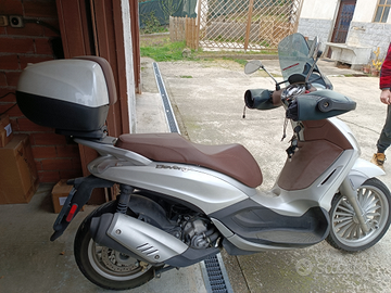 Scooter Beverly 300