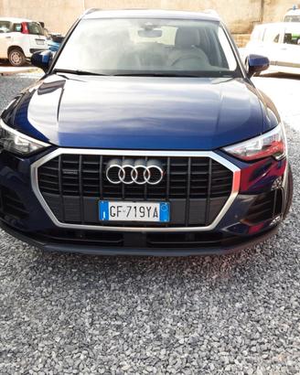 Audi Q3 35 TDI S tronic Business