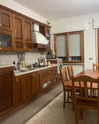 Cucina completa tavolo e sedie 380x90x60x110