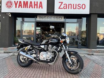 Yamaha XJR 1300