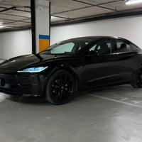 Tesla Model 3 Highland Premium RWD